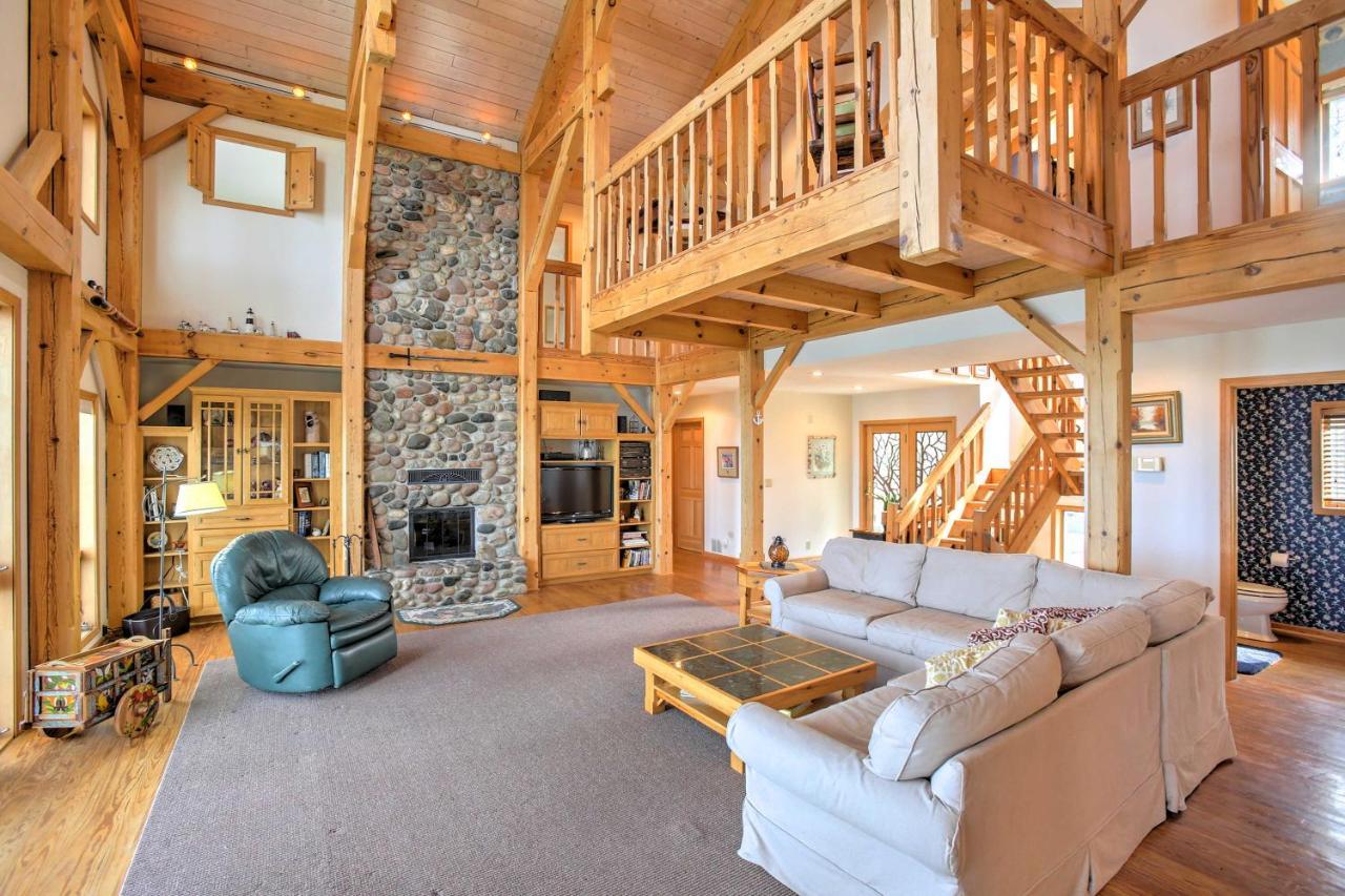 Gorgeous Charlevoix Home On Lake Michigan! Ellsworth Exterior foto