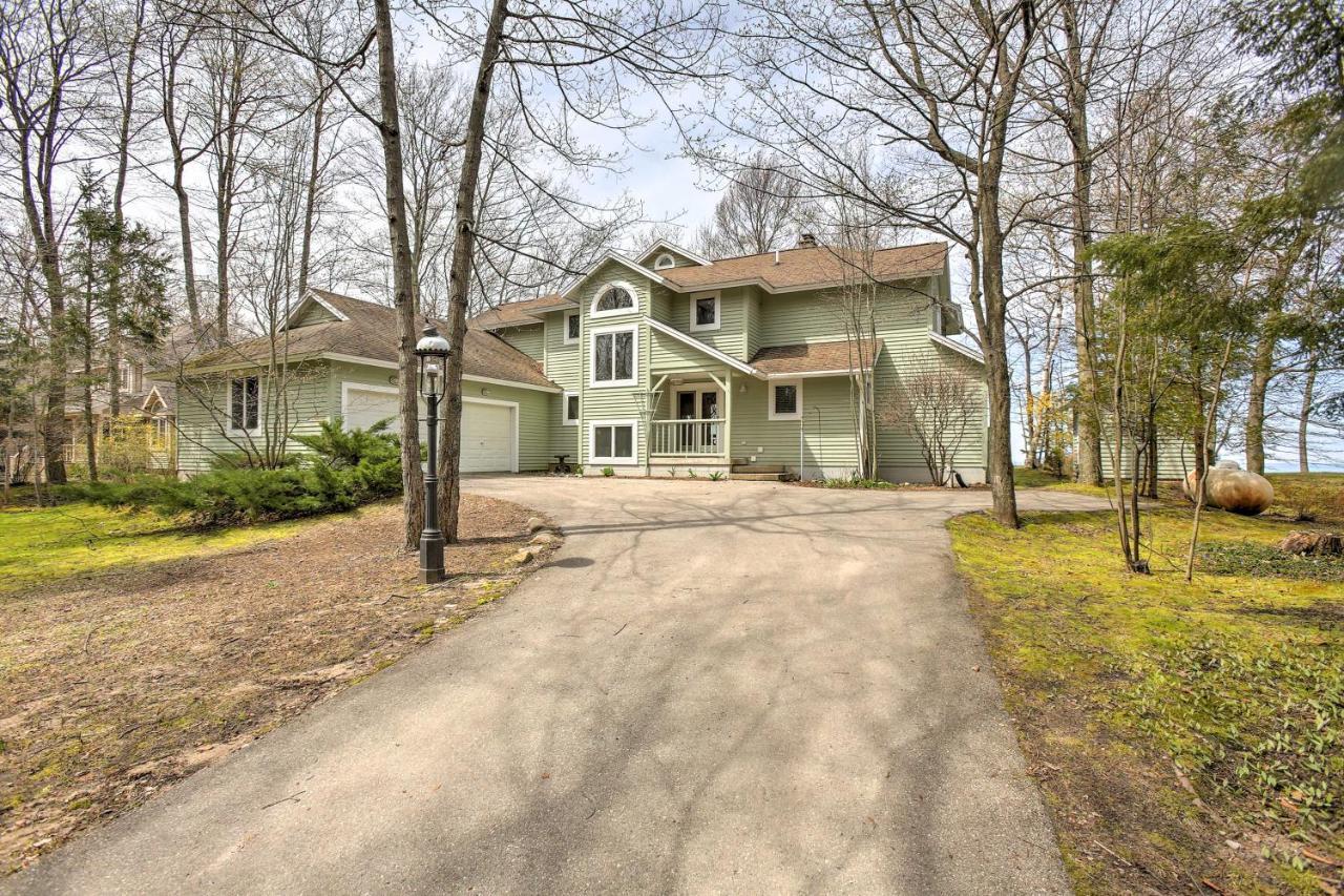 Gorgeous Charlevoix Home On Lake Michigan! Ellsworth Exterior foto