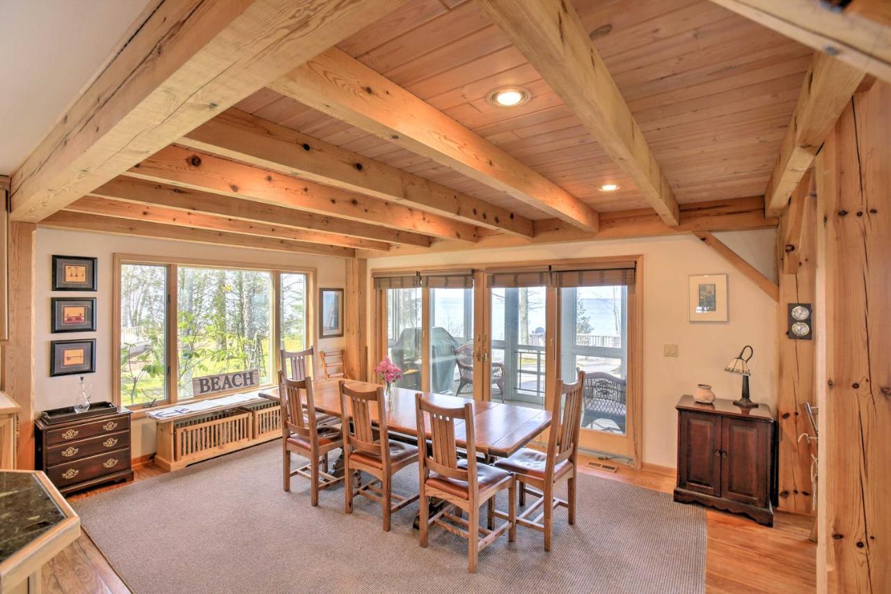 Gorgeous Charlevoix Home On Lake Michigan! Ellsworth Exterior foto